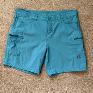 Eddie Bauer Women’s First Ascent Cargo shorts - size 14